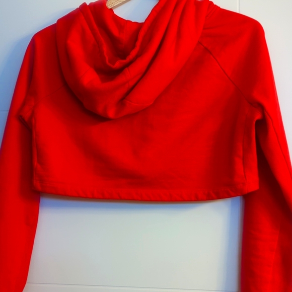 Gymshark cropped hoodie - Picture 2 of 3